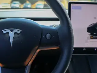 Tesla Model Y 2024 Long Range 4dr Crossover