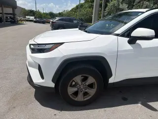 Toyota RAV4 2023 XLE 4dr SUV