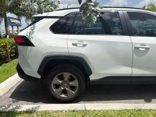 Toyota RAV4 2023 XLE 4dr SUV