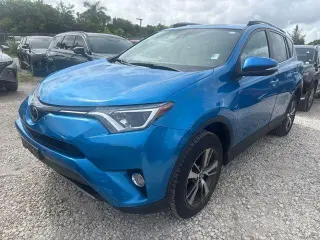 Toyota RAV4 2018 XLE 4dr SUV