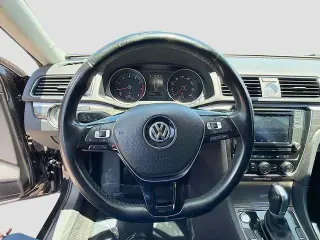 Volkswagen Passat 2017 1.8T SE 4dr Sedan