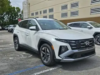 Hyundai TUCSON 2025 SEL 4dr SUV