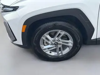 Hyundai TUCSON 2025 SE 4dr SUV