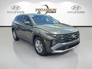 Hyundai TUCSON 2025 SE 4dr SUV