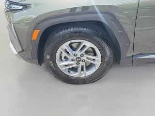 Hyundai TUCSON 2025 SE 4dr SUV