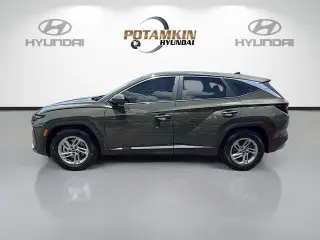 Hyundai TUCSON 2025 SE 4dr SUV