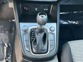 Hyundai KONA 2023 SE 4dr Crossover