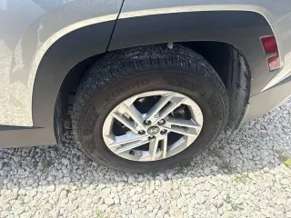 Hyundai TUCSON 2025 SE 4dr SUV