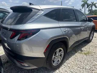 Hyundai TUCSON 2025 SE 4dr SUV