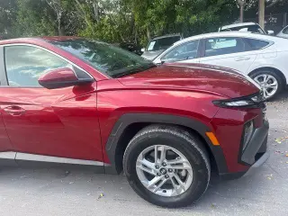 Hyundai TUCSON 2025 SE 4dr SUV