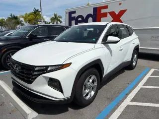 Hyundai TUCSON 2024 SE 4dr SUV (midyear release)