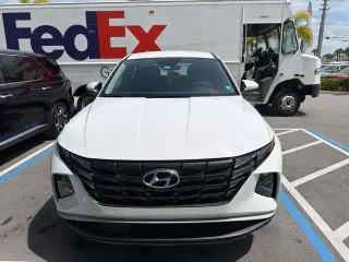 Hyundai TUCSON 2024 SE 4dr SUV (midyear release)