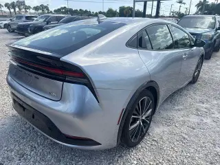 Toyota Prius 2023 XLE 4dr Hatchback
