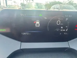 Toyota Prius 2023 XLE 4dr Hatchback