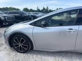 Toyota Prius 2023 XLE 4dr Hatchback