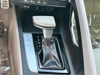 Hyundai ELANTRA 2026 SEL Sport 4dr Sedan