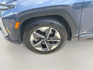 Hyundai TUCSON 2026 SEL Premium 4dr SUV