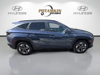 Hyundai TUCSON 2026 SEL Premium 4dr SUV