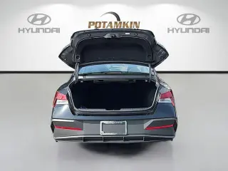 Hyundai ELANTRA 2025 SE 4dr Sedan