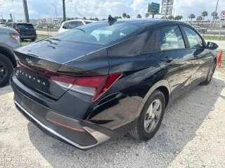 Hyundai ELANTRA 2025 SE 4dr Sedan