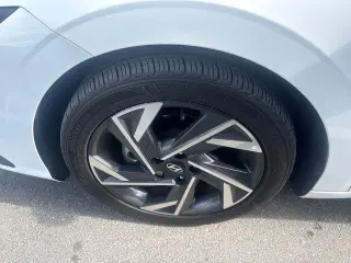 Hyundai ELANTRA 2025 SEL Sport 4dr Sedan