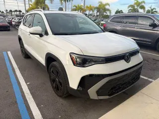 Volkswagen Taos 2025 SE 4dr SUV