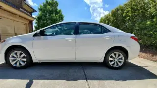 2016 Toyota Corolla LE Sedan