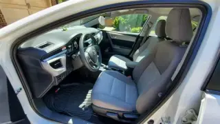 2016 Toyota Corolla LE Sedan