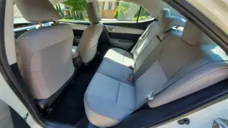 2016 Toyota Corolla LE Sedan