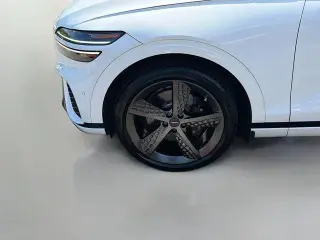 Genesis GV70 2024 AWD 2.5T Standard 4dr SUV