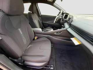 Hyundai ELANTRA 2026 SEL Sport 4dr Sedan