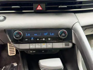 Hyundai ELANTRA 2026 SEL Sport 4dr Sedan