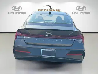 Hyundai ELANTRA 2026 SEL Sport Premium 4dr Sedan