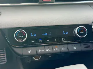 Hyundai ELANTRA 2026 SEL Sport Premium 4dr Sedan