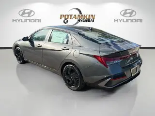Hyundai ELANTRA 2026 SEL Sport Premium 4dr Sedan