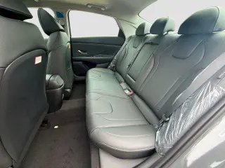 Hyundai ELANTRA 2026 Limited 4dr Sedan