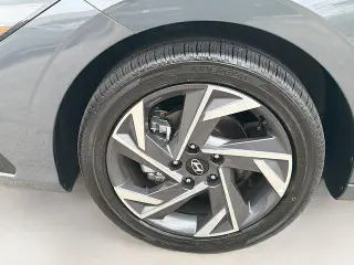 Hyundai ELANTRA 2026 Limited 4dr Sedan