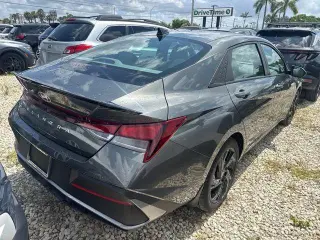 Hyundai ELANTRA 2026 SEL Sport 4dr Sedan