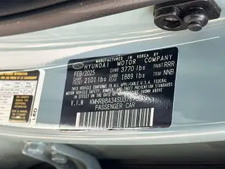 Hyundai VENUE 2025 SE 4dr Crossover