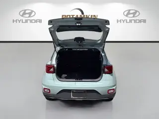 Hyundai VENUE 2025 SE 4dr Crossover