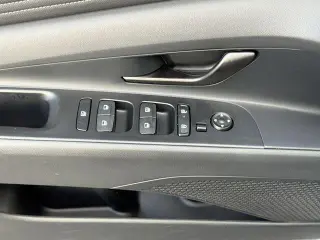 Hyundai ELANTRA 2025 SEL Sport 4dr Sedan
