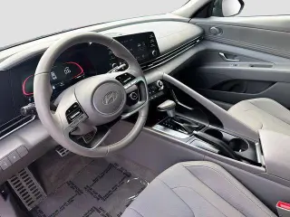 Hyundai ELANTRA 2025 SEL Sport 4dr Sedan