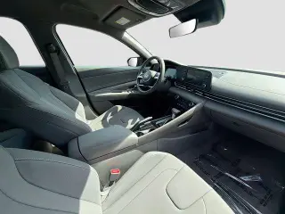 Hyundai ELANTRA 2025 SEL Sport 4dr Sedan