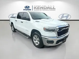 Ram 1500 2025 4x2 Tradesman 4dr Crew Cab 5.6 ft. SB Pickup