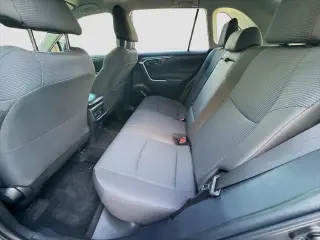 Toyota RAV4 2025 LE 4dr SUV