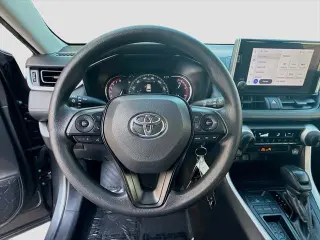 Toyota RAV4 2025 LE 4dr SUV