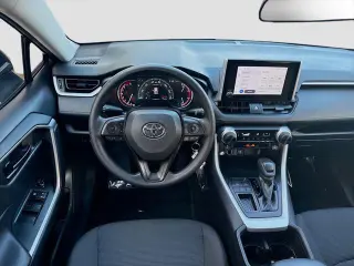 Toyota RAV4 2025 LE 4dr SUV
