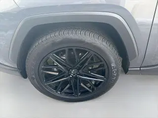 Toyota RAV4 2025 LE 4dr SUV