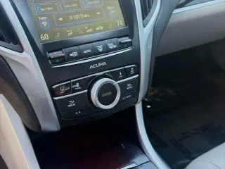 Acura TLX 2015 V6 4dr Sedan w/Technology Package