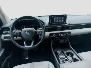 Honda Pilot 2025 Touring 4dr SUV